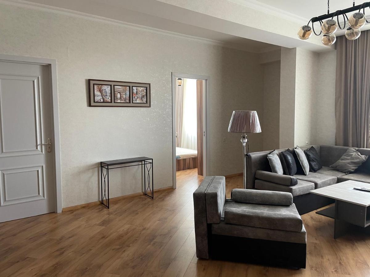 Vazi Aparthotel Тбилиси Екстериор снимка
