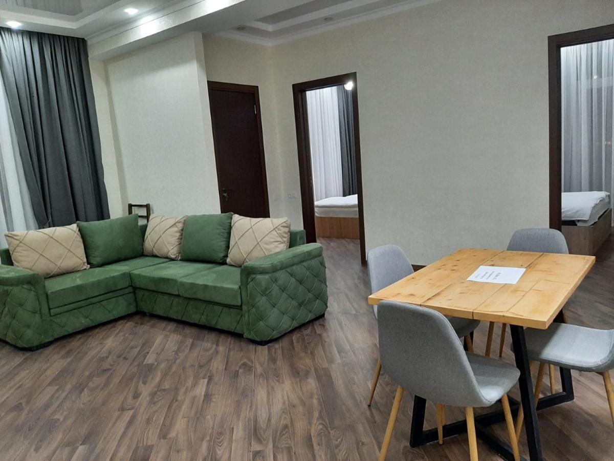 Vazi Aparthotel Тбилиси Екстериор снимка