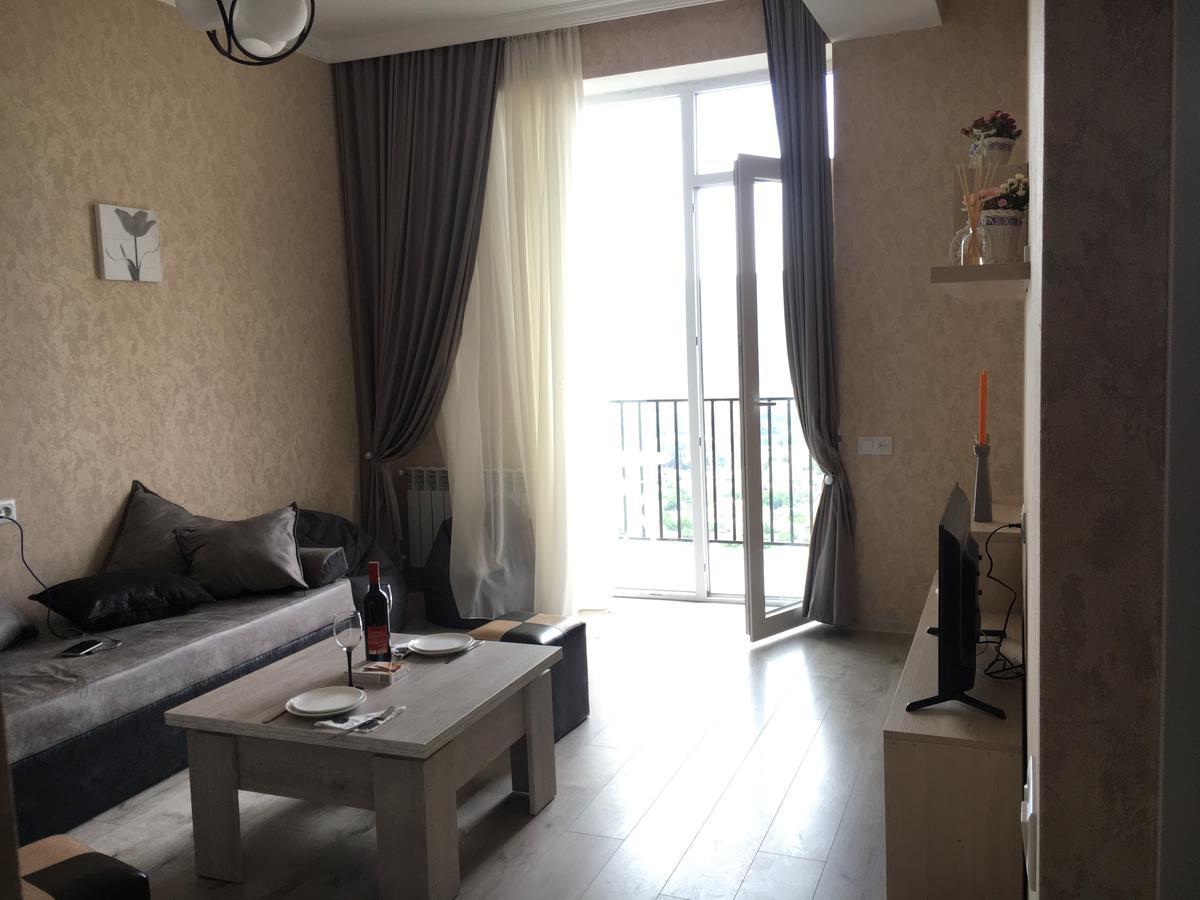 Vazi Aparthotel Тбилиси Екстериор снимка